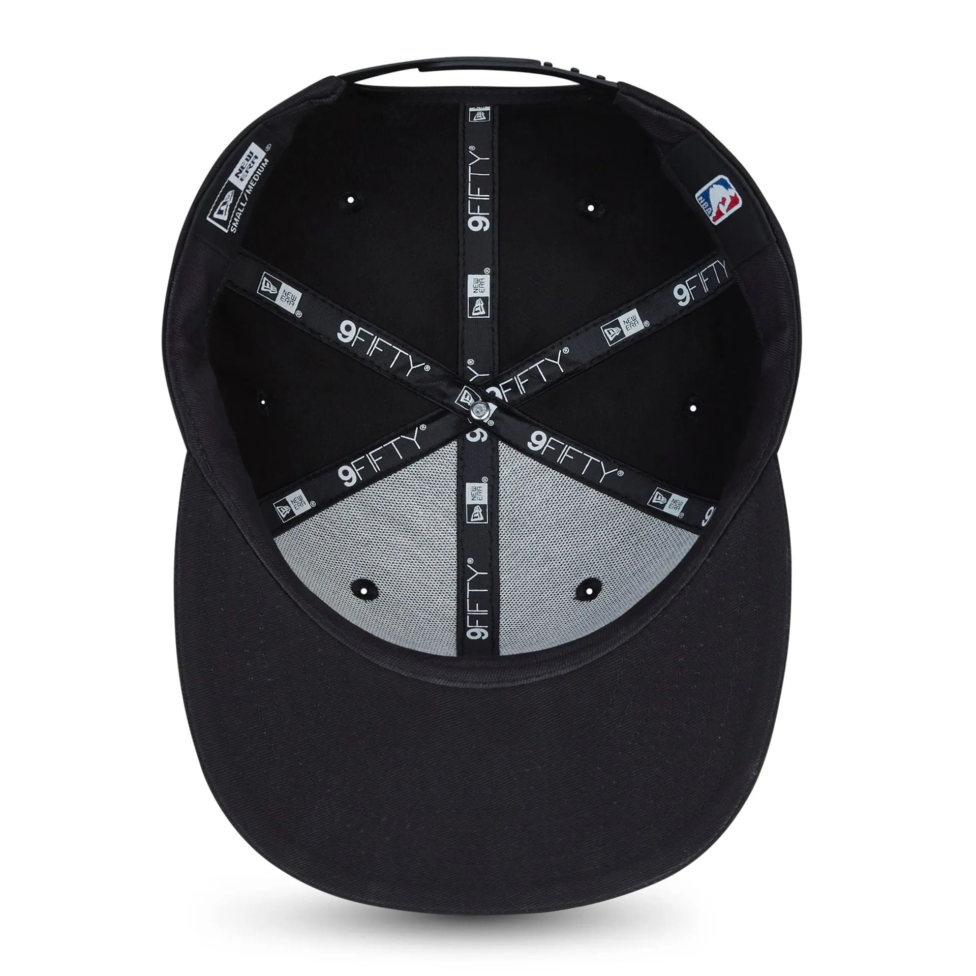 Chicago Bulls NBA Black On Black 9FIFTY Cap