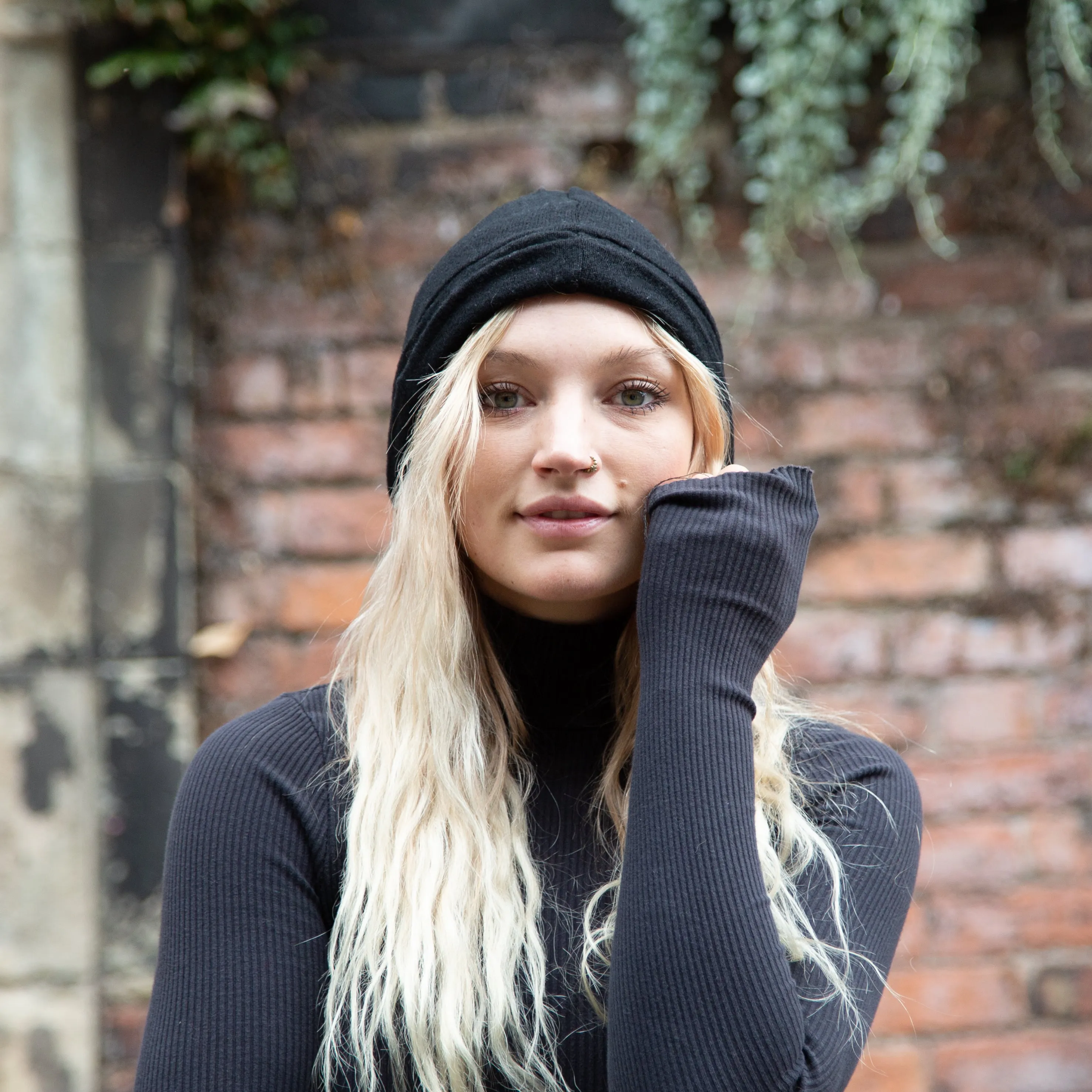 Classic Black Cashmere Beanie