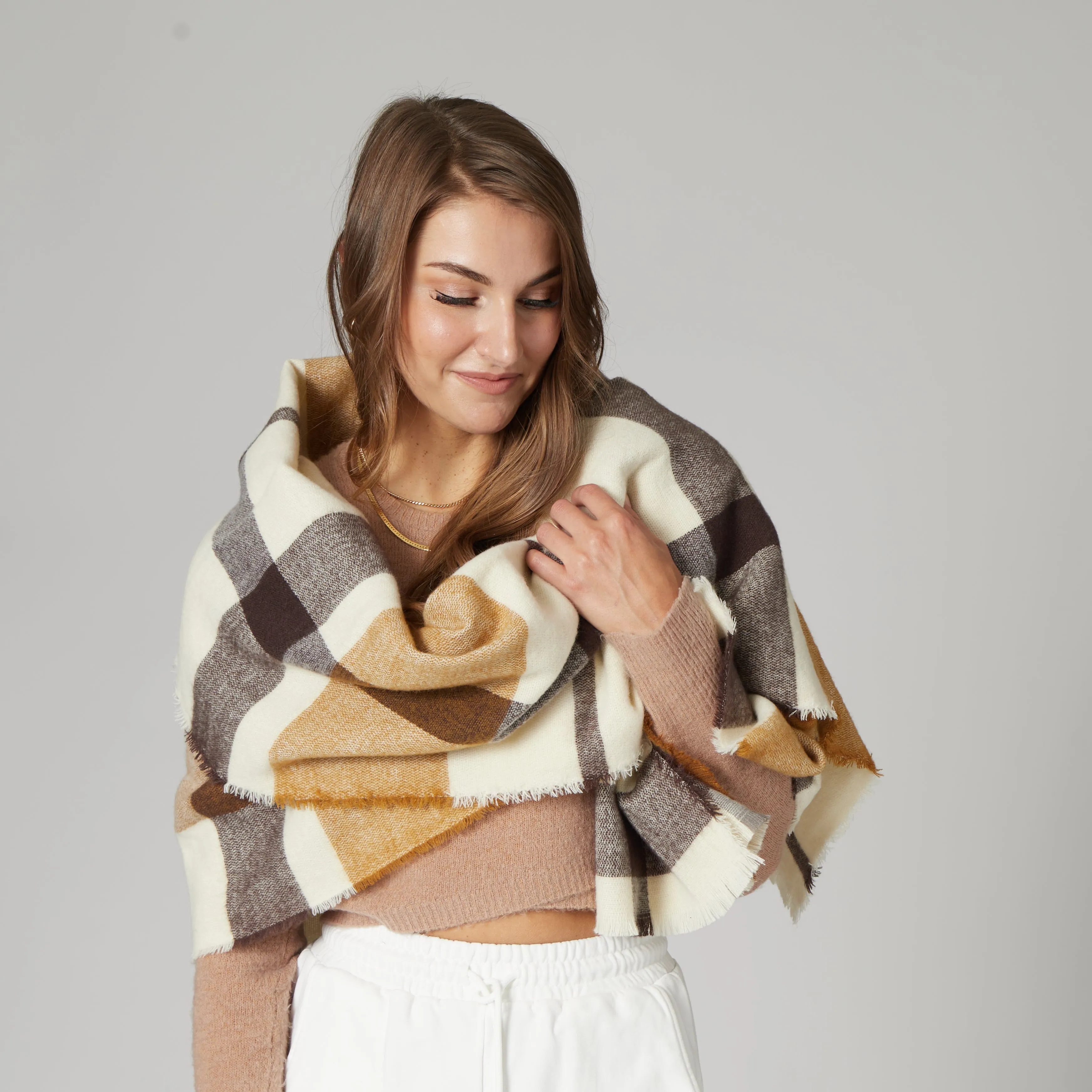 Dakota - Women's Woven Plaid Scarf W/ Raw Edges