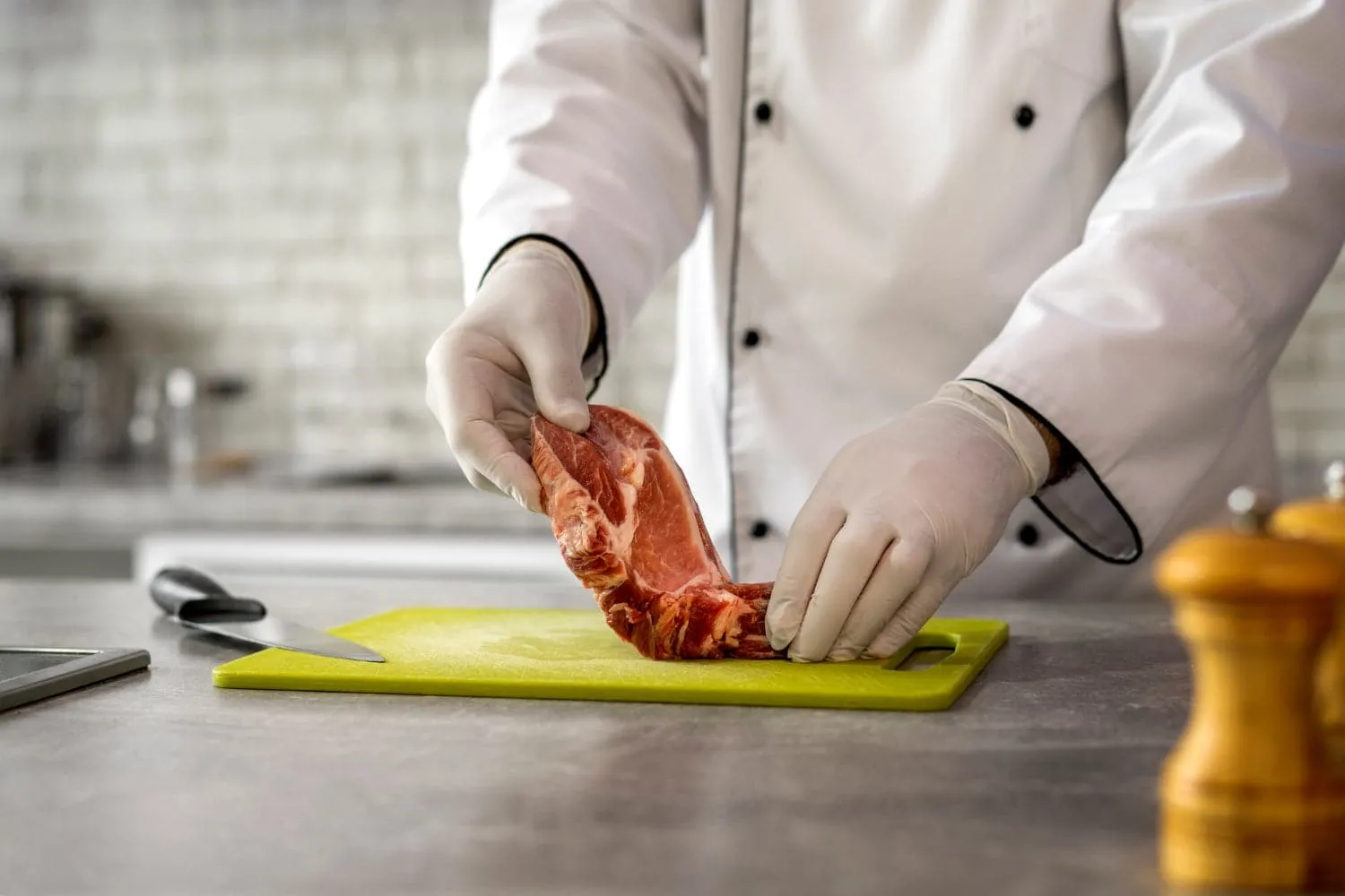 INTCO SynGuard Disposable Vinyl Examination Gloves, 3 Mil Thickness - Optimal Protection & Comfort
