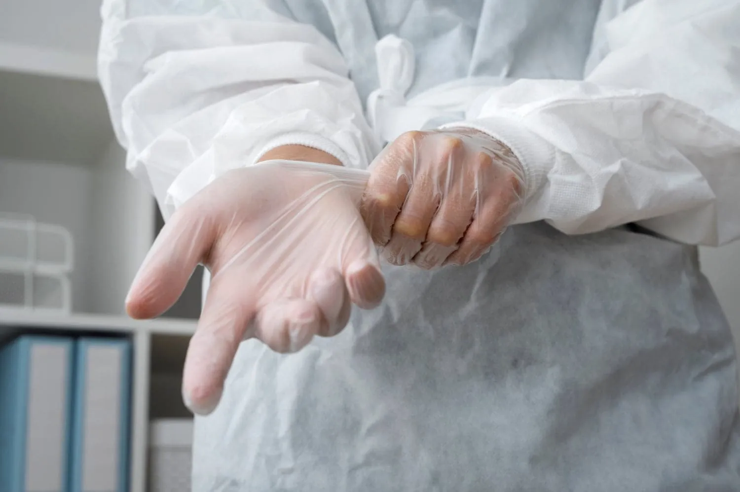 INTCO SynGuard Disposable Vinyl Examination Gloves, 3 Mil Thickness - Optimal Protection & Comfort