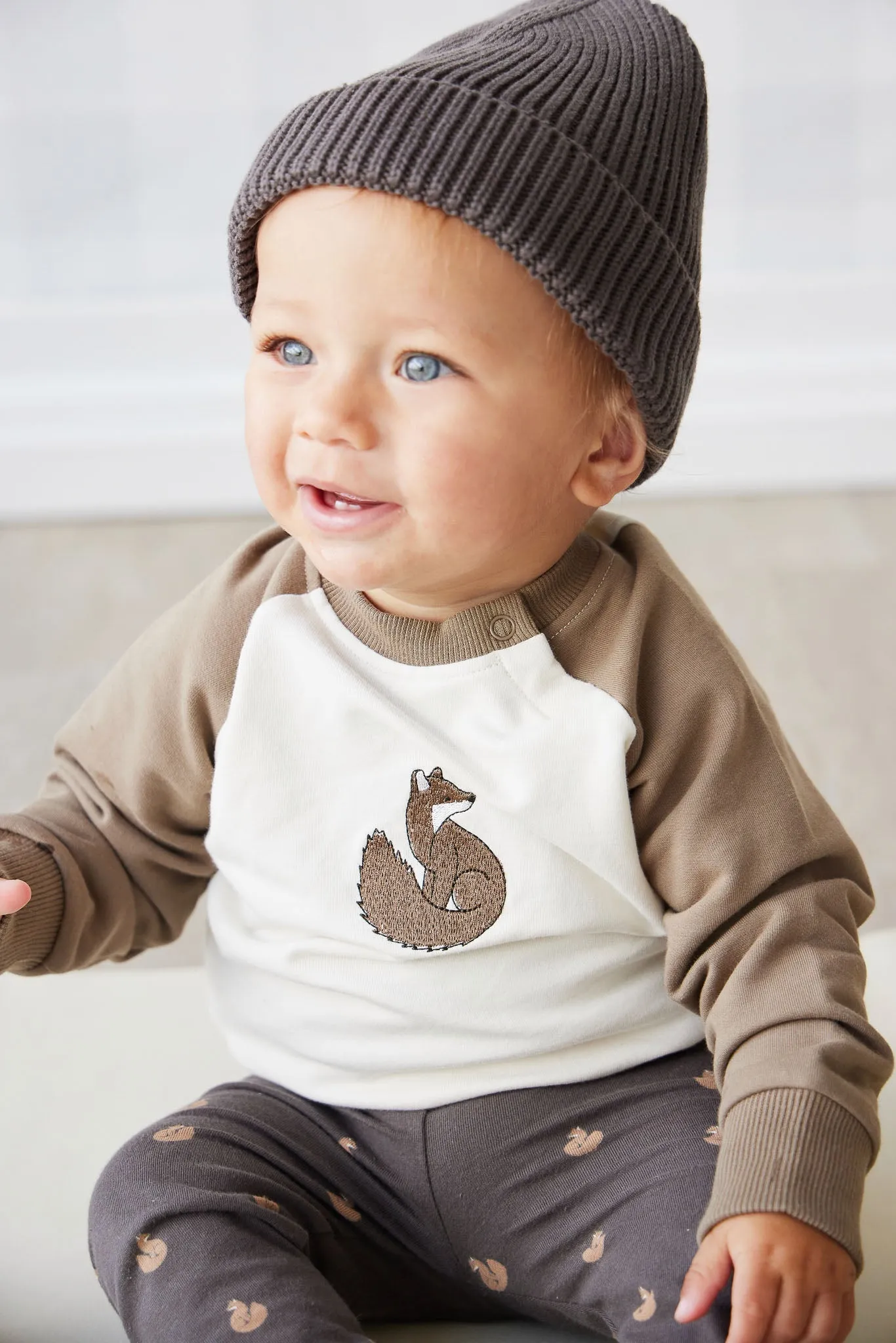 Leon Knitted Beanie - Wolf