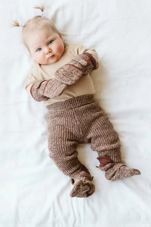 Stay-On Scratch Mittens, Knit Mitts, Bark