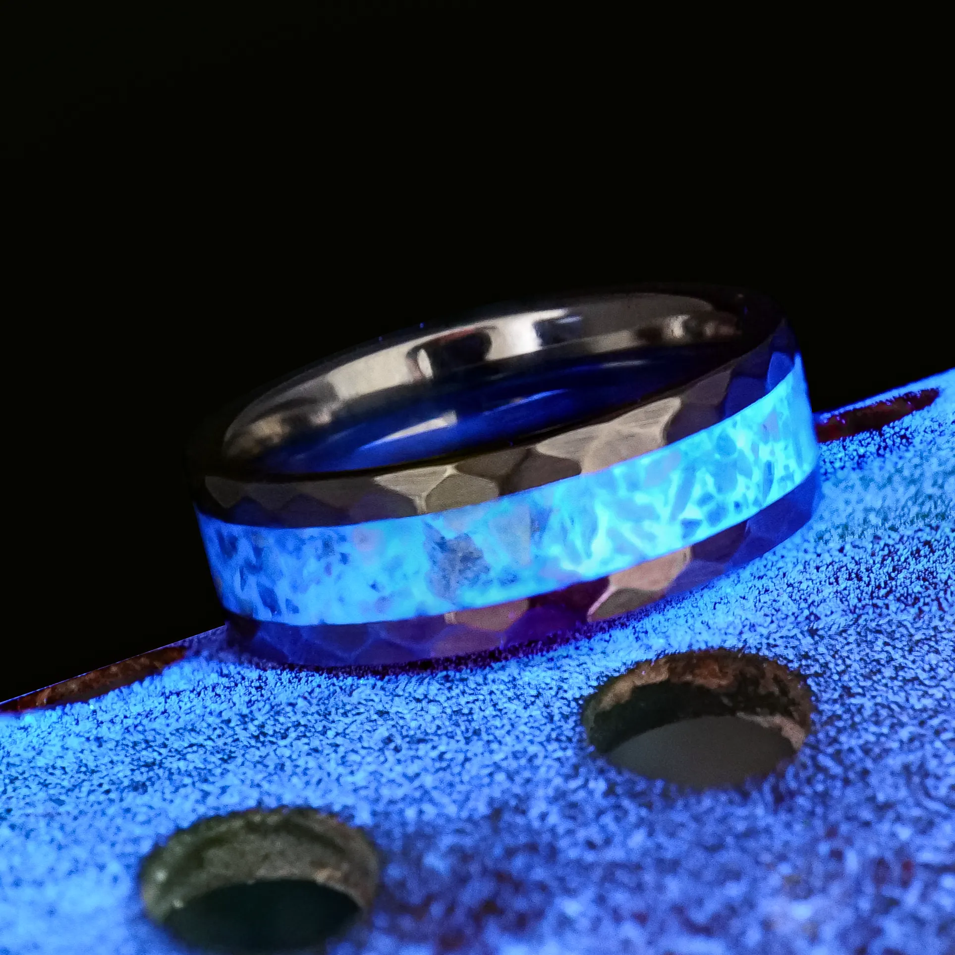 The Frostbite Glowstone Ring